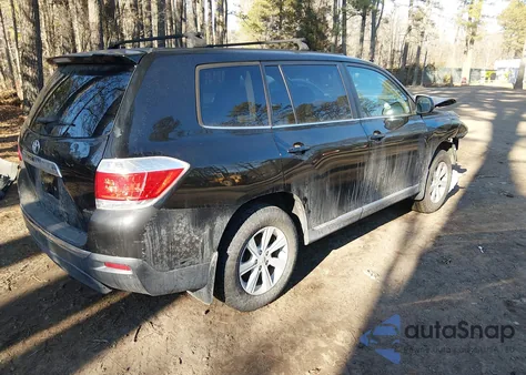 2013 Toyota Highlander Base V6 z USA, uszkodzony, nr VIN 5TDBK3EH4DS245017